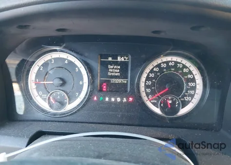 2016 Ram 1500 Express z USA, uszkodzony, nr VIN 1C6RR7FT5GS420947